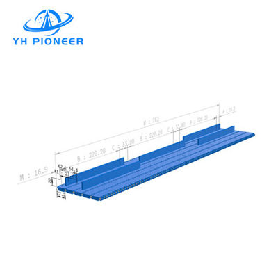 अच्छी कीमत अनुकूलन योग्य सामग्री हैंडलिंग के लिए साइड उड़ानों के साथ समायोज्य फ्लैट टॉप कन्वेयर बेल्ट ऑनलाइन